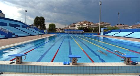 piscina santa bona prezzi|Treviso. Piscina quanto mi costi: «Fino a 50 euro a famiglia per。